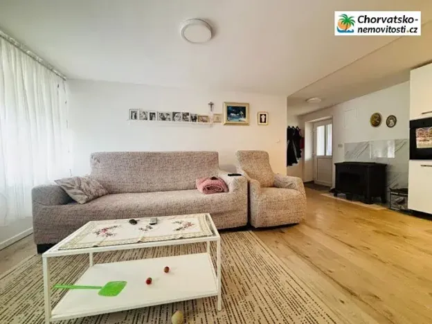 Prodej vícegeneračního domu, Kolan, Chorvatsko, 100 m2