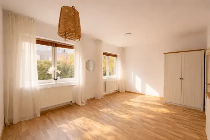 Pronájem bytu 1+kk, Praha - Hlubočepy, Chlupáčova, 29 m2