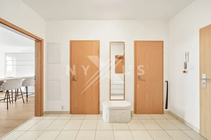 Prodej bytu 2+kk, Praha - Háje, Steinerova, 60 m2