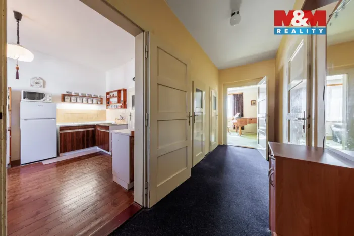 Prodej rodinného domu, Karlovy Vary - Drahovice, V. Huga, 214 m2