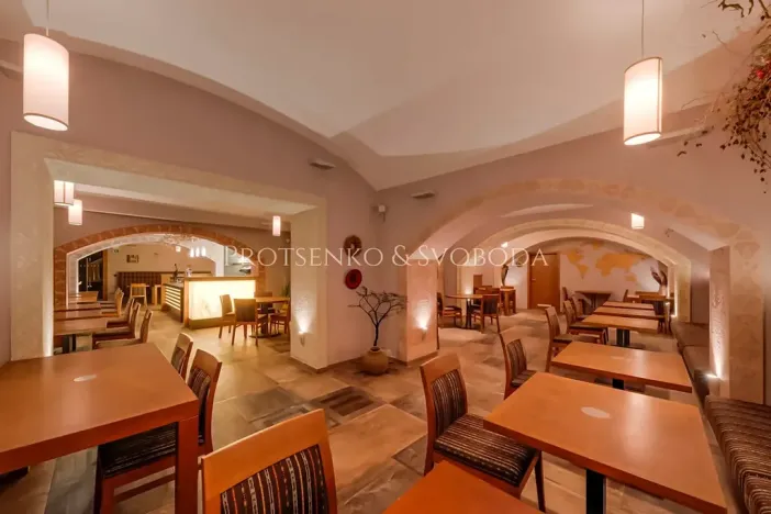 Prodej činžovního domu, Praha - Nové Město, Tyršova, 655 m2