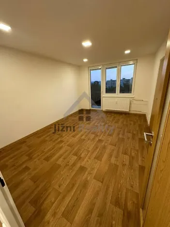 Prodej bytu 3+1, České Budějovice, Průběžná, 61 m2