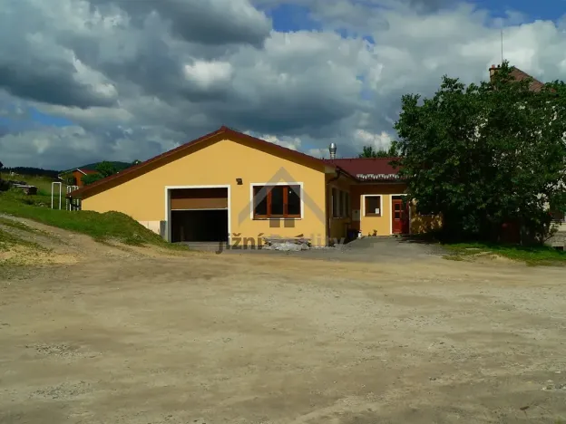Prodej rodinného domu, Vyšší Brod, 550 m2