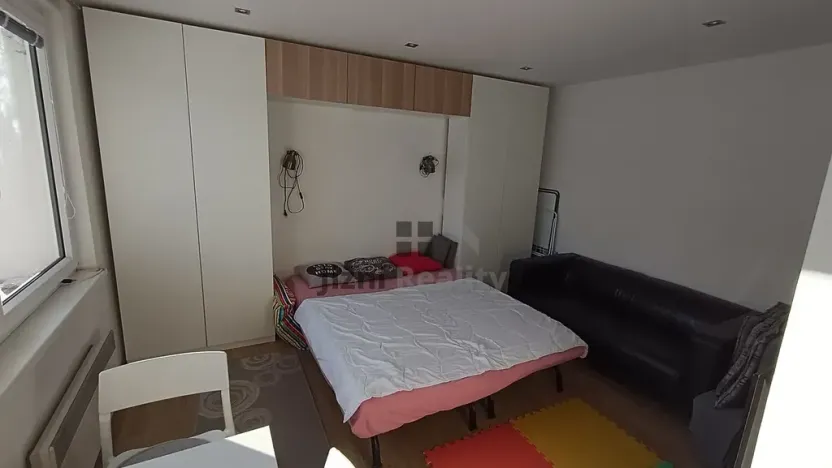 Prodej bytu 1+1, Stožec, 39 m2