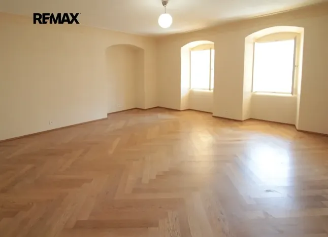 Pronájem bytu 2+1, Kolín, Karlovo náměstí, 111 m2