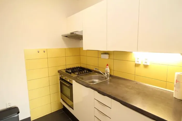 Pronájem bytu 2+kk, Praha, Novodvorská, 40 m2