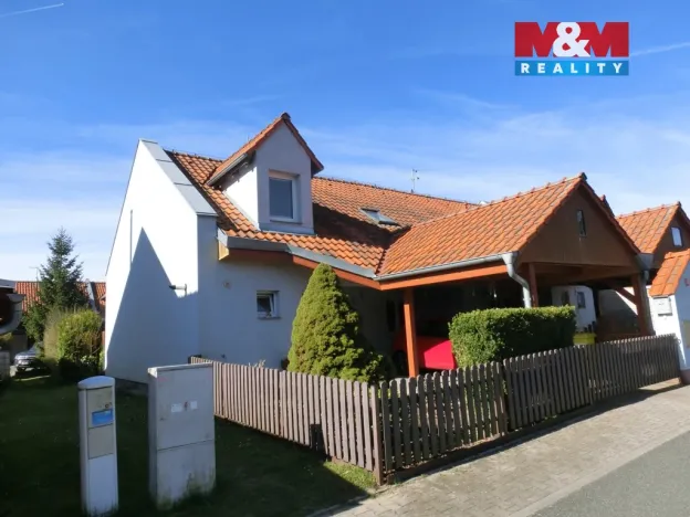 Prodej rodinného domu, Luštěnice - Zelená, Sluneční, 130 m2