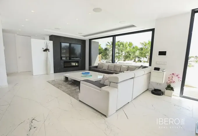 Prodej rodinného domu, Calp, Španělsko, 426 m2