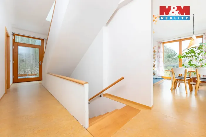 Prodej rodinného domu, Praha - Dejvice, V Šáreckém údolí, 230 m2