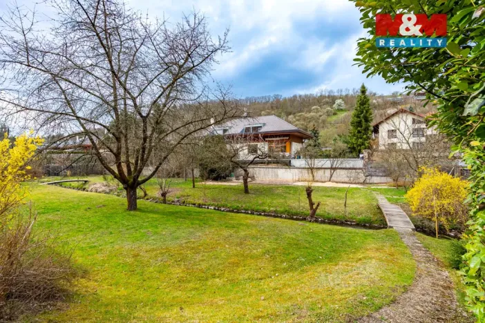 Prodej rodinného domu, Praha - Dejvice, V Šáreckém údolí, 230 m2