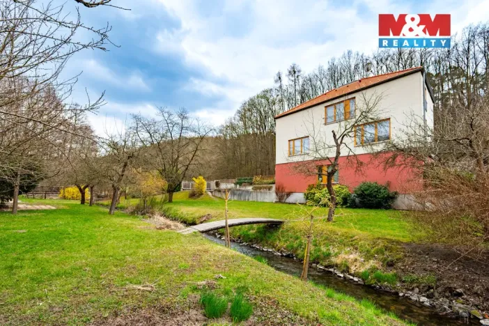 Prodej rodinného domu, Praha - Dejvice, V Šáreckém údolí, 230 m2