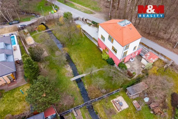 Prodej rodinného domu, Praha - Dejvice, V Šáreckém údolí, 230 m2