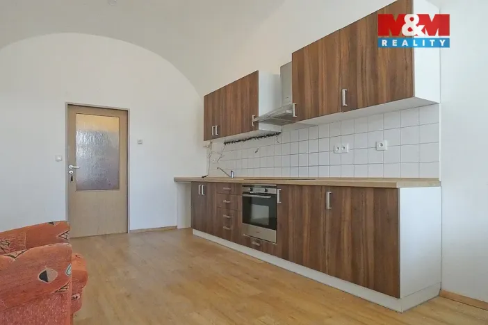 Pronájem bytu 1+kk, Ronov nad Doubravou, Zámecká, 31 m2