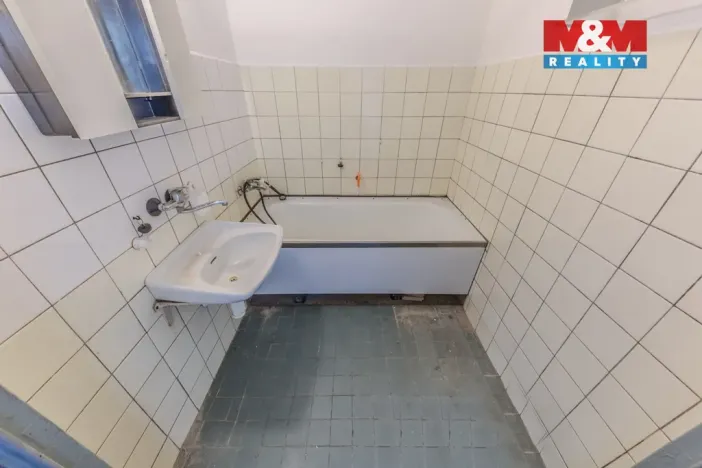 Prodej bytu 2+kk, Cvikov - Cvikov II, Sídliště, 43 m2