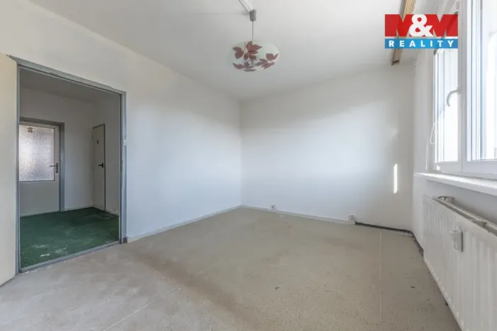 Prodej bytu 2+kk, Cvikov - Cvikov II, Sídliště, 43 m2