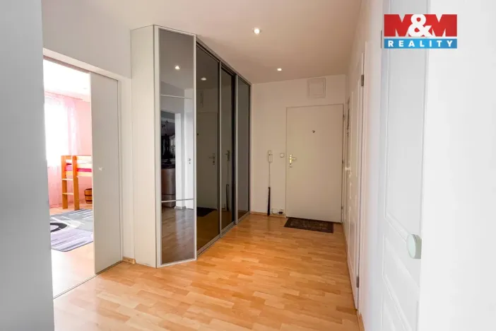 Prodej bytu 3+1, Chomutov, Svahová, 68 m2