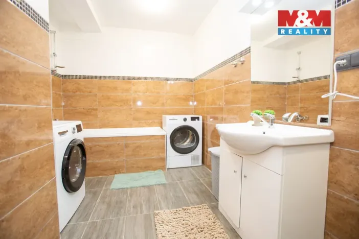 Prodej bytu 2+kk, Dešná, 52 m2