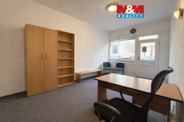 Pronájem kanceláře, Kladno, Suchardova, 20 m2
