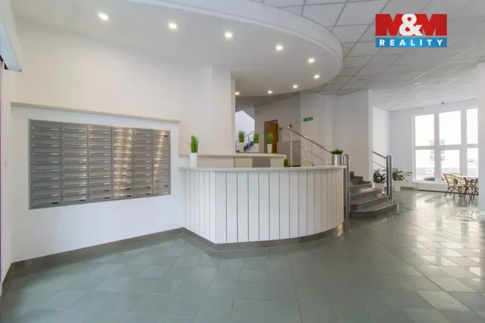 Pronájem kanceláře, Praha, Podbabská, 14 m2