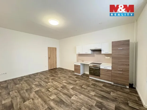 Pronájem bytu 2+kk, Krnov - Pod Bezručovým vrchem, Petrovická, 57 m2