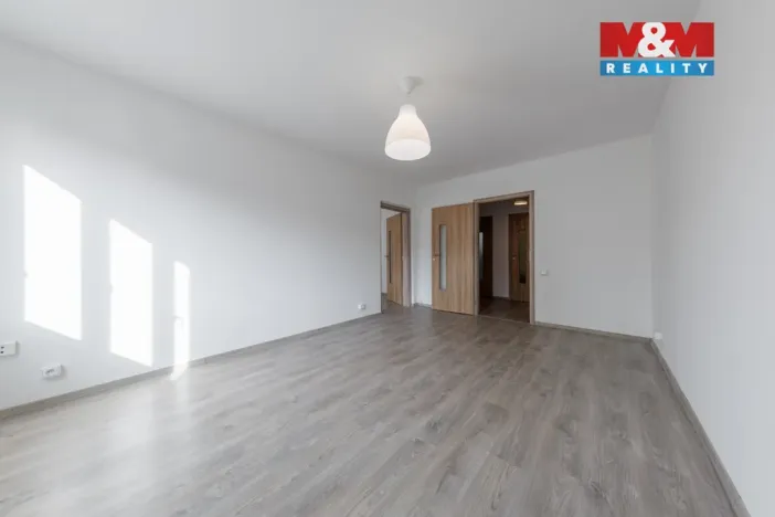 Pronájem bytu 2+1, Karlovy Vary, Brigádníků, 55 m2