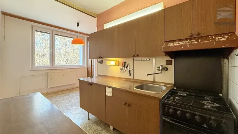 Prodej bytu 3+1, Brno, Řezáčova, 75 m2