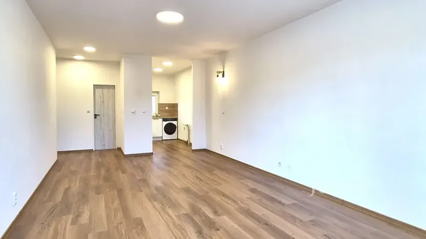 Pronájem bytu 2+kk, Písek, V Portyči, 65 m2