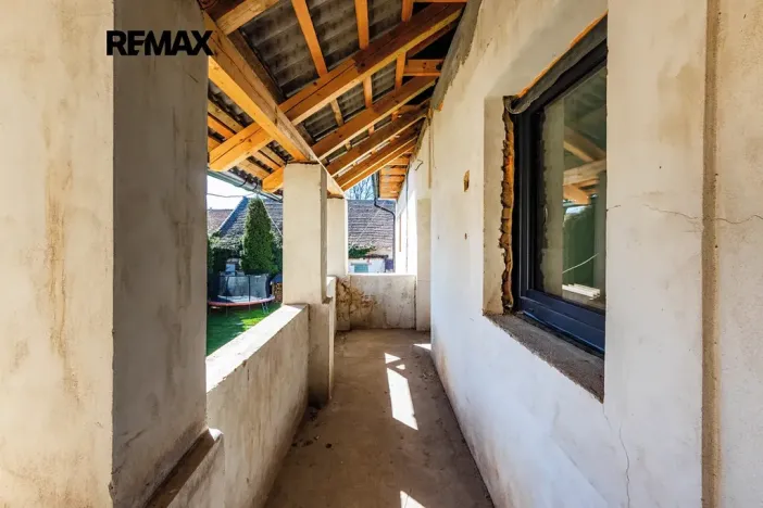 Prodej rodinného domu, Černuc, 330 m2