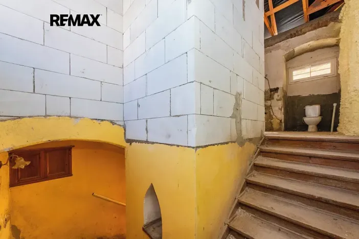 Prodej rodinného domu, Černuc, 330 m2