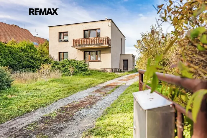 Prodej rodinného domu, Panenské Břežany, K dálnici, 202 m2