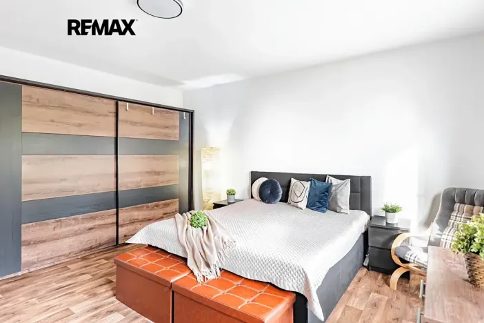 Prodej rodinného domu, Panenské Břežany, K dálnici, 202 m2