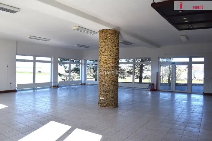 Pronájem komerční nemovitosti, Sukorady, 142 m2