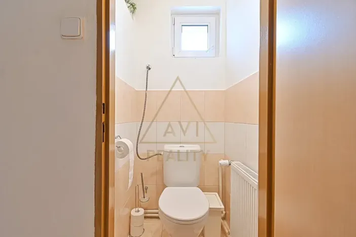 Prodej rodinného domu, Hřebeč, nám. Draha, 150 m2