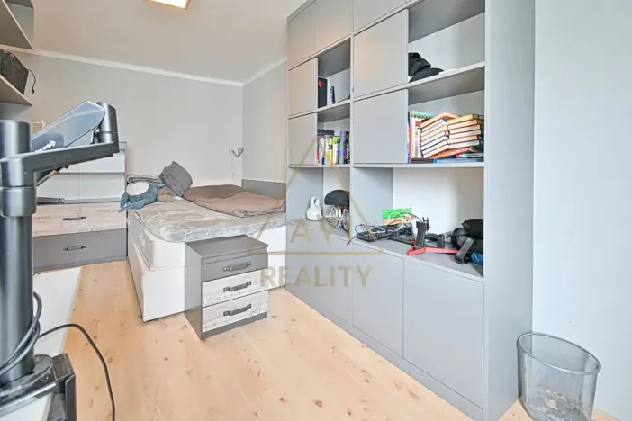 Prodej rodinného domu, Hřebeč, nám. Draha, 150 m2