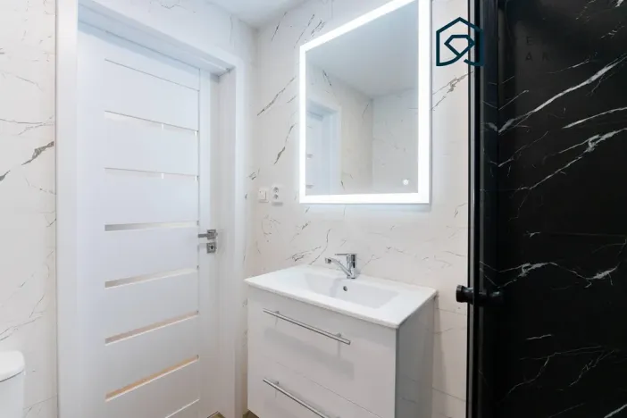 Pronájem bytu 1+1, Meziboří, Okružní, 30 m2