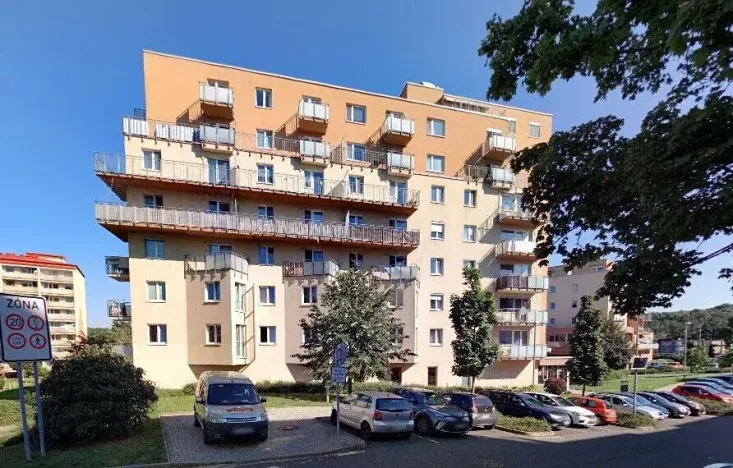 Pronájem garážového stání, Praha - Hostivař, Rižská, 15 m2