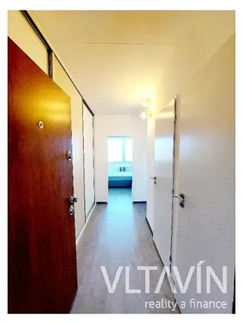 Pronájem bytu 2+kk, Praha - Kobylisy, Mirovická, 40 m2