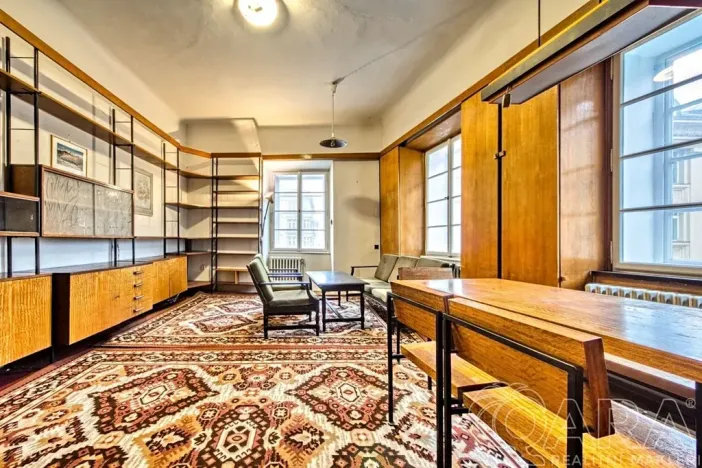 Prodej bytu 4+1, Praha - Malá Strana, Malostranské náměstí, 91 m2