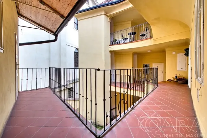 Prodej bytu 4+1, Praha - Malá Strana, Malostranské náměstí, 91 m2