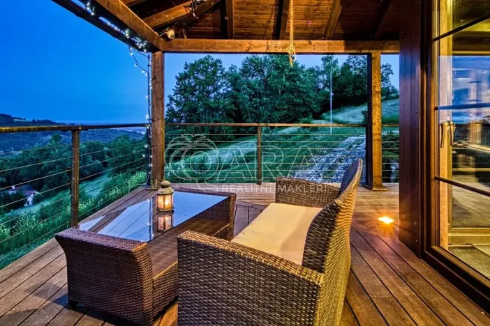 Prodej rodinného domu, Vrchlabí, 429 m2