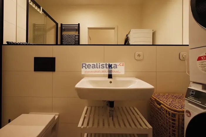 Pronájem bytu 1+kk, Brno, Údolní, 43 m2