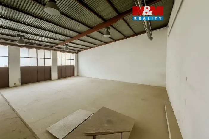 Pronájem skladu, Chomutov, Vršovců, 166 m2
