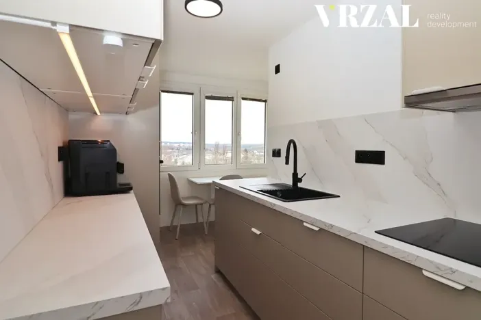 Prodej bytu 3+1, Plzeň, Železničářská, 76 m2