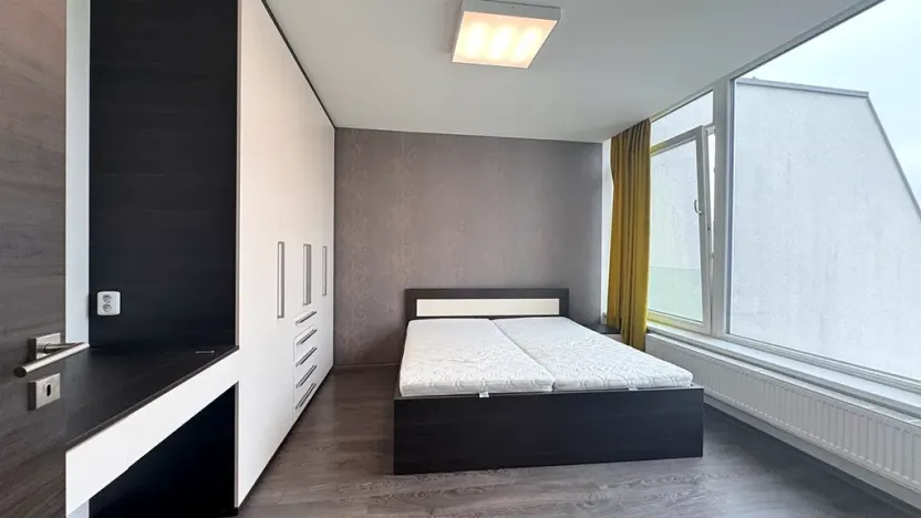 Pronájem bytu 2+kk, Brno, Vinařská, 55 m2