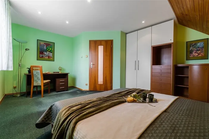 Prodej rodinného domu, Zeleneč, Zahradní, 203 m2