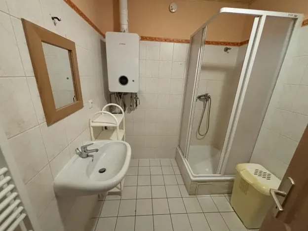 Pronájem bytu 1+1, Líně, U Mateřské školy, 58 m2