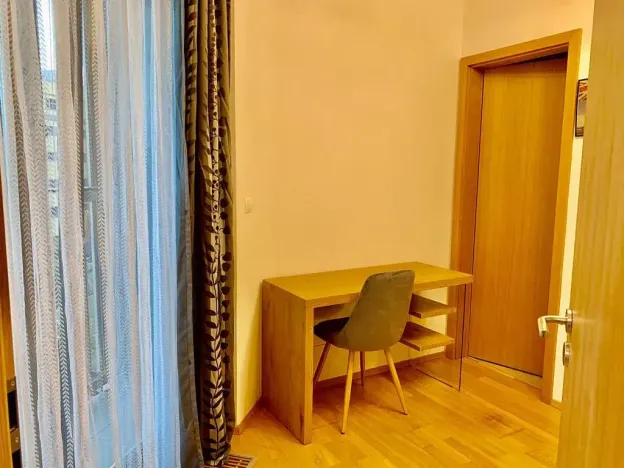 Pronájem bytu 2+kk, Praha - Žižkov, Ke kapslovně, 50 m2