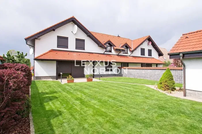 Pronájem rodinného domu, Horoměřice, Do Oříšků, 240 m2