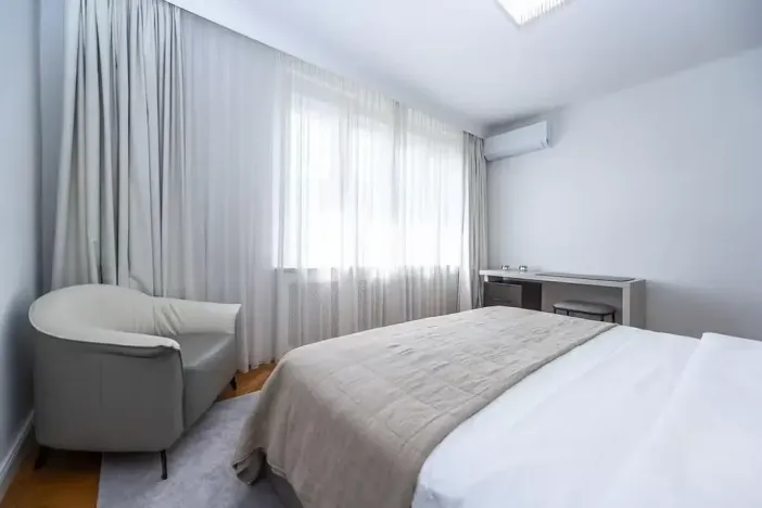 Pronájem bytu 3+1, Praha - Staré Město, Dlouhá, 84 m2