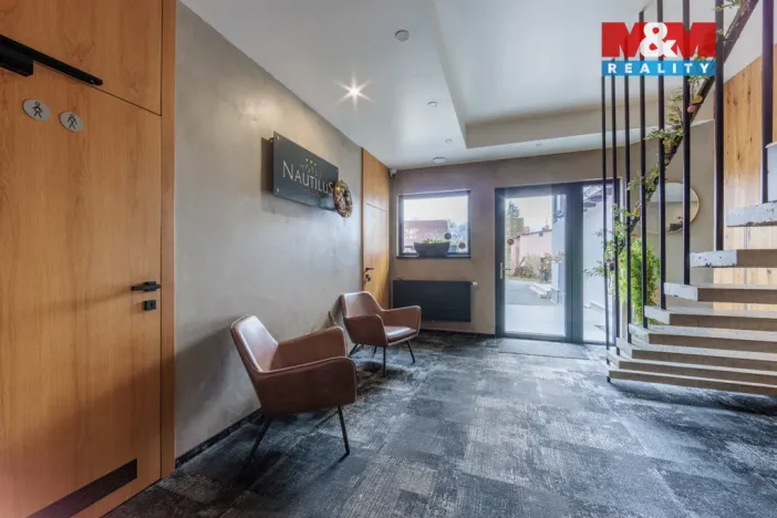 Prodej ubytování, Chodov, Poděbradova, 2700 m2